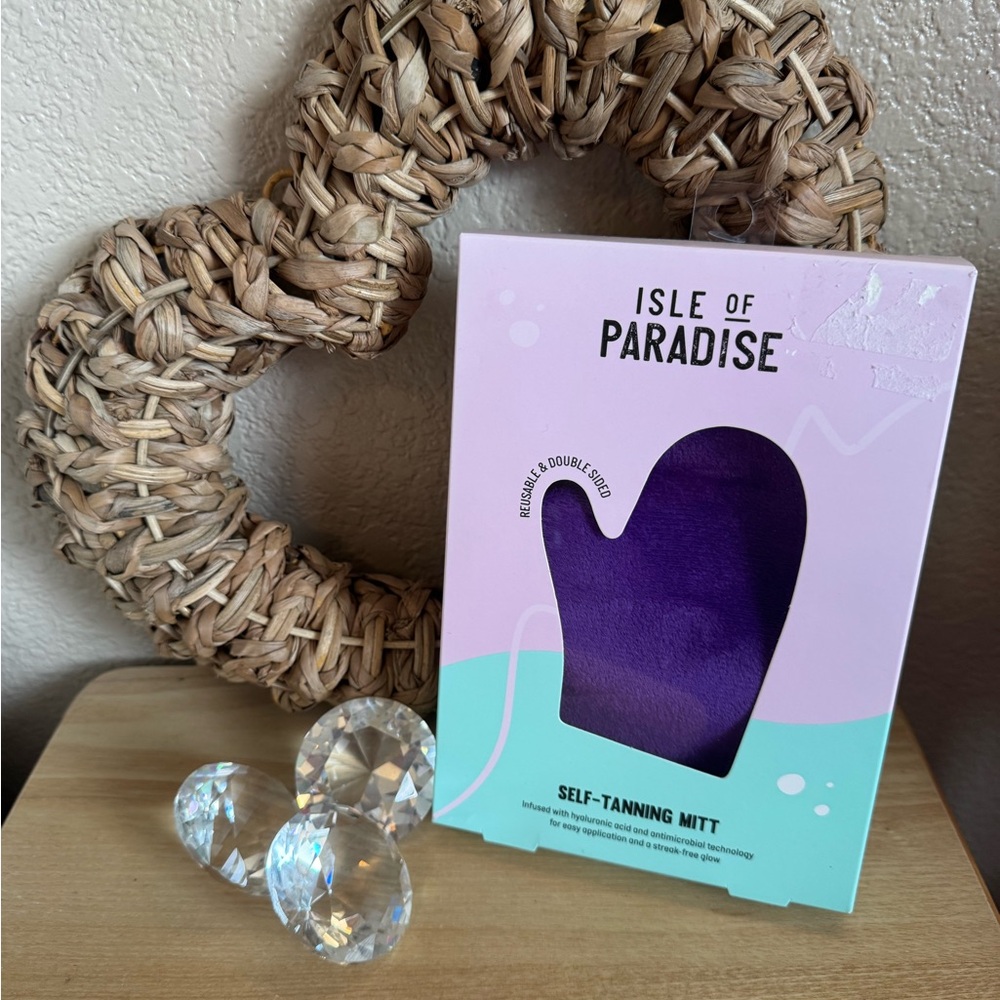 Isle of Paradise Self-Tanning Mitt